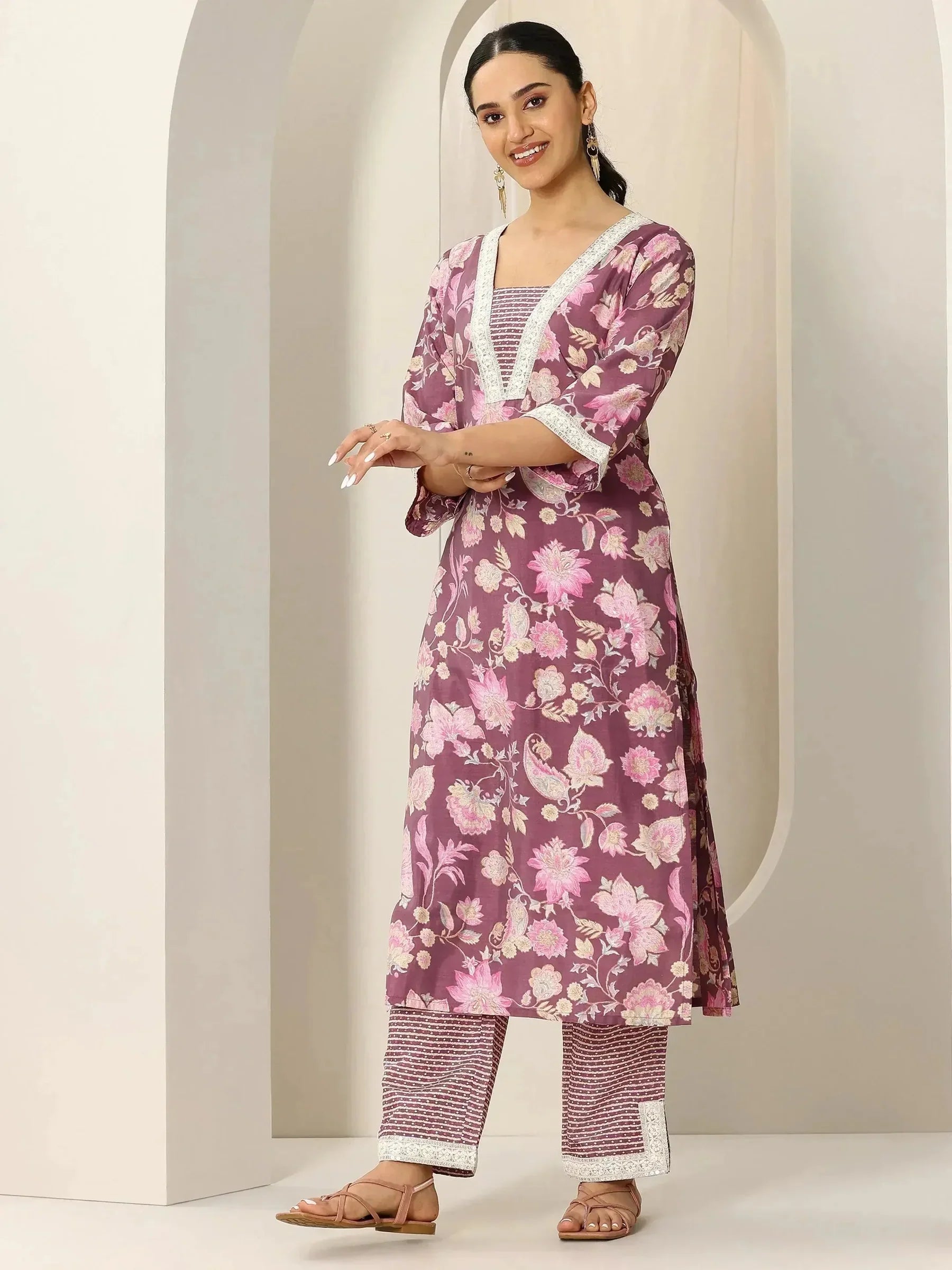 Mauve Printed Silk Blend Straight Kurta Set for Women | Elegant Festive & Occasion Wear
