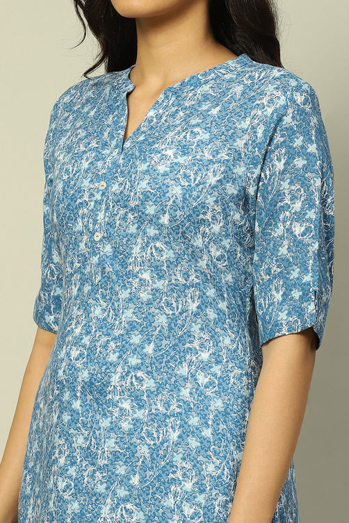 Blue & White Floral Printed Straight Kurta – Fresh Elegance Edition