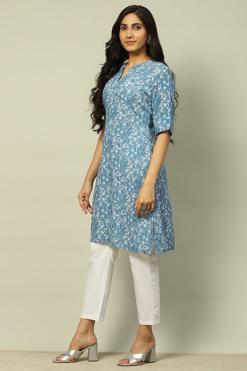 Blue & White Floral Printed Straight Kurta – Fresh Elegance Edition