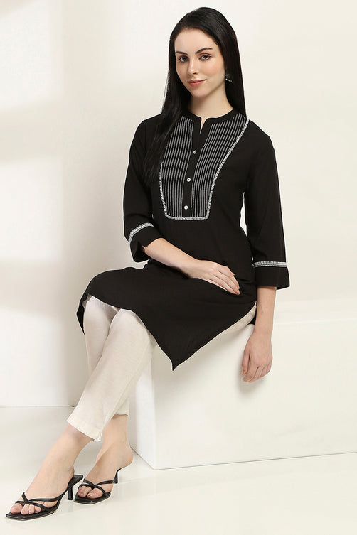Black Solid Straight Kurta for Women | Minimal Elegant Everyday Wear